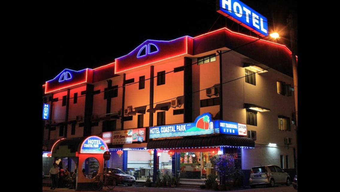 Coastal Park Hotel Malacca Bagian luar foto