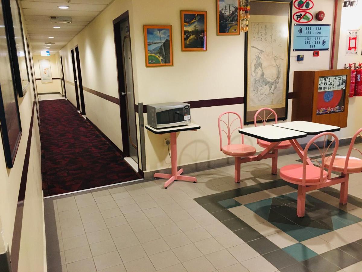 Coastal Park Hotel Malacca Bagian luar foto