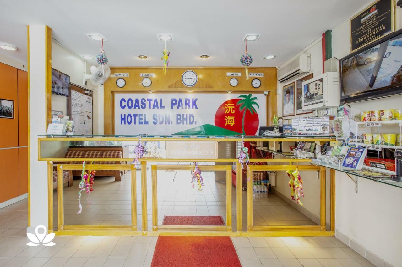 Coastal Park Hotel Malacca Bagian luar foto