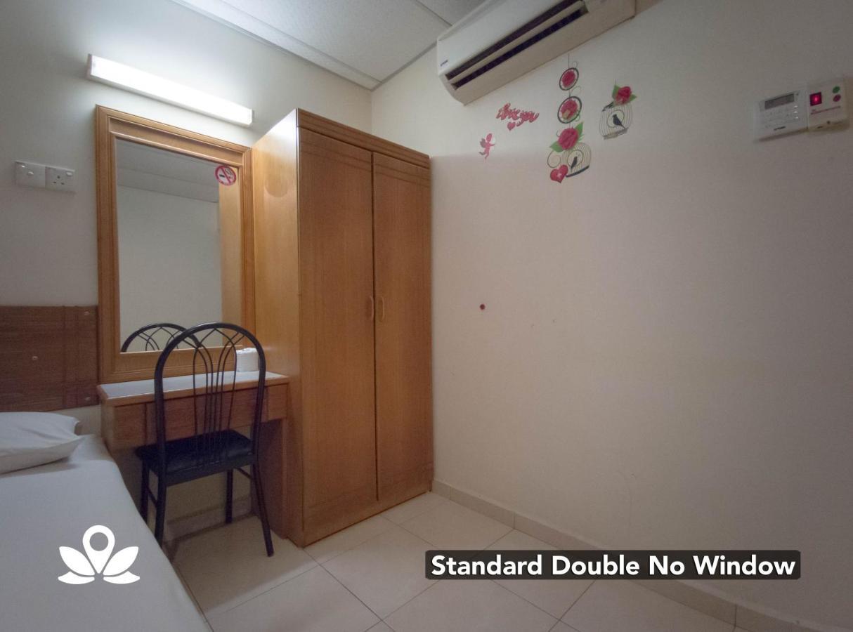 Coastal Park Hotel Malacca Bagian luar foto
