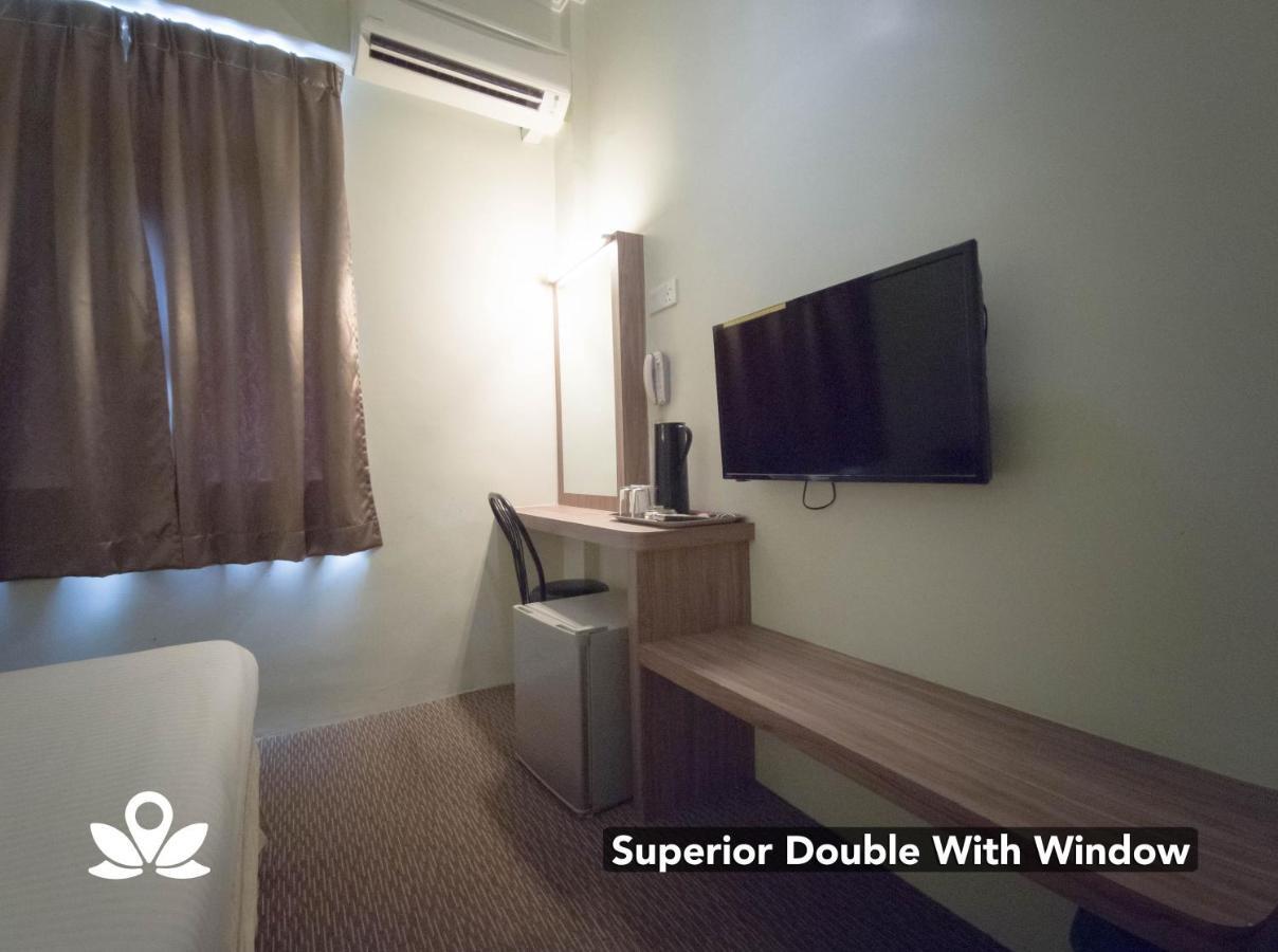 Coastal Park Hotel Malacca Bagian luar foto